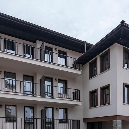 Семеен Хотел Магнолия Kazanlŭk Exterior foto